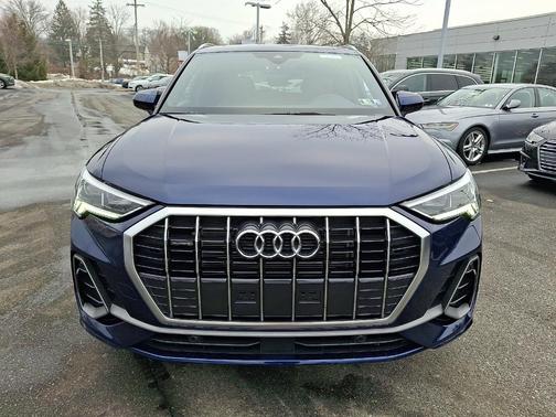 2025 Audi Q3 45 S line Premium