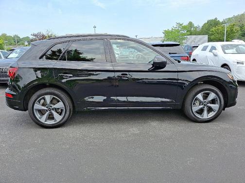 2025 Audi Q5 40 Premium