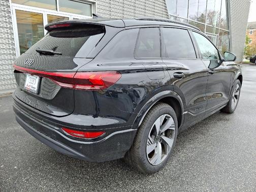 2025 Audi Q6 e-tron Premium