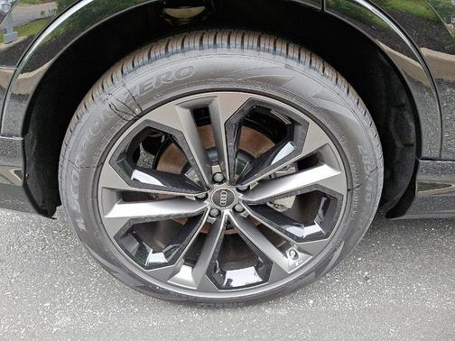 2025 Audi Q7 55 Prestige