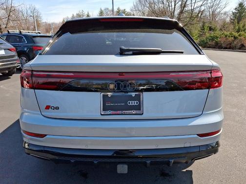 2024 Audi Q8 55 Prestige