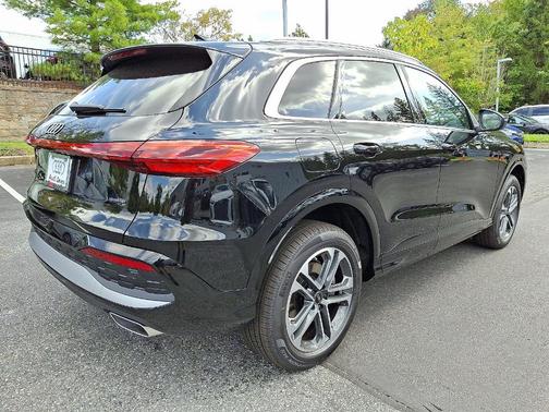 2025 Audi Q5 2.0T quattro Premium