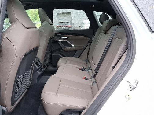 2025 Audi Q5 2.0T quattro Premium