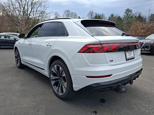 2026 Audi Q8 Prestige