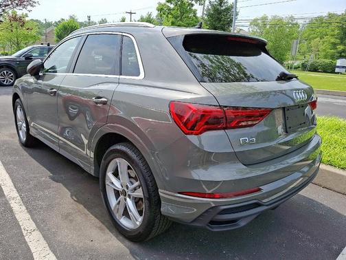 2024 Audi Q3 45 S line Premium
