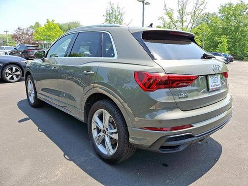 2024 Audi Q3 45 S line Premium