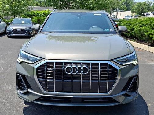 2024 Audi Q3 45 S line Premium