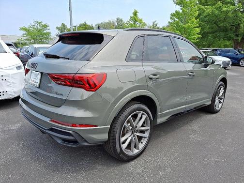 2024 Audi Q3 45 S line Premium