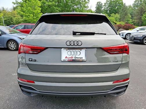 2024 Audi Q3 45 S line Premium