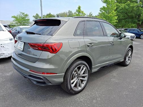 2024 Audi Q3 45 S line Premium