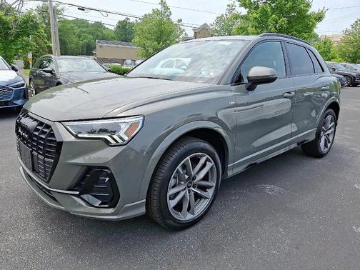 2024 Audi Q3 45 S line Premium