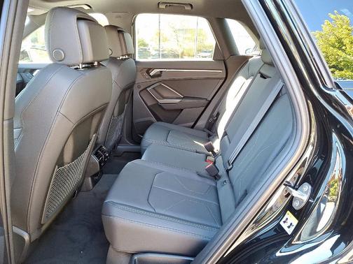 2025 Audi Q3 45 S line Premium
