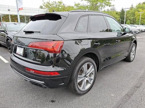 2025 Audi Q5 45 S line quattro Premium
