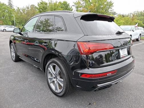 2025 Audi Q5 45 S line quattro Premium
