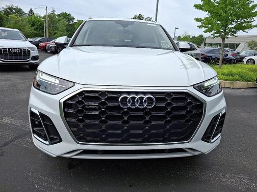 2024 Audi Q5 45 S line quattro Premium