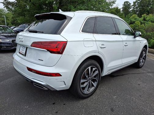 2024 Audi Q5 45 S line quattro Premium