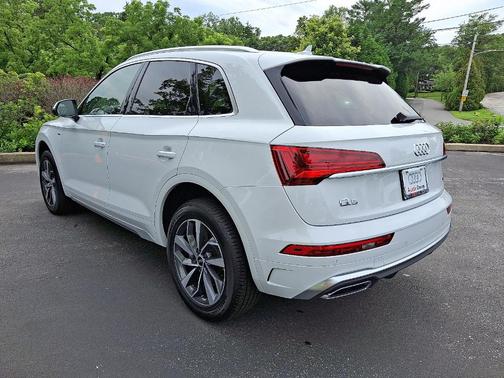 2024 Audi Q5 45 S line quattro Premium