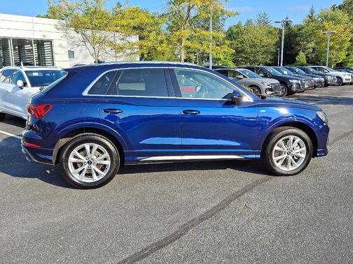 2025 Audi Q3 45 S line Premium