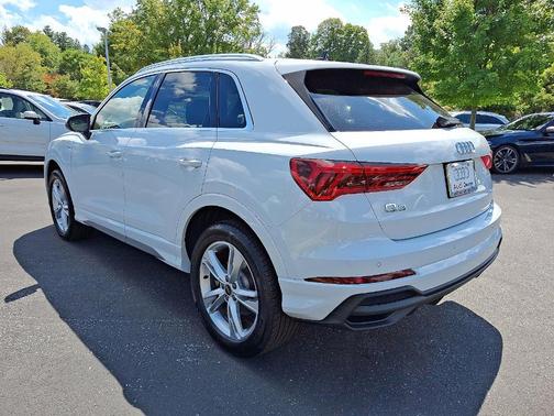 2024 Audi Q3 45 S line Premium