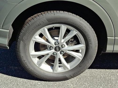 2025 Audi Q3 45 S line Premium