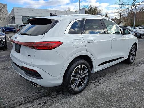 2025 Audi Q5 2.0T quattro Premium