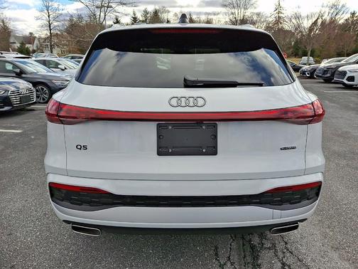 2025 Audi Q5 2.0T quattro Premium