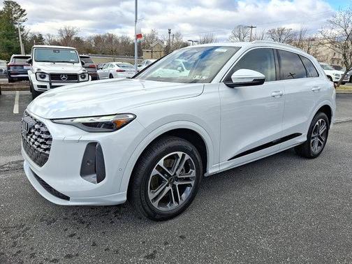 2025 Audi Q5 2.0T quattro Premium