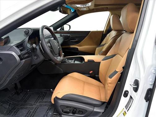 2025 Lexus ES 350 Ultra Luxury