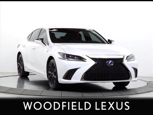 2022 Lexus ES 300h F SPORT