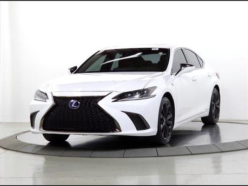 2022 Lexus ES 300h F SPORT