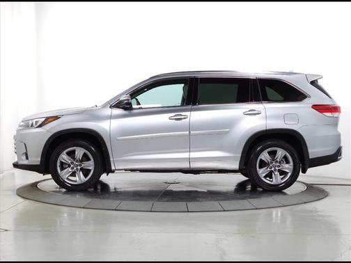 2017 Toyota Highlander Limited