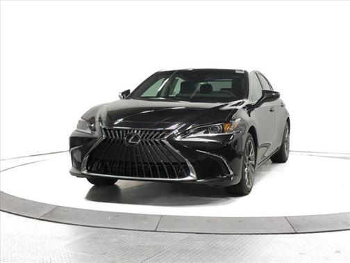 2025 Lexus ES 300h Luxury