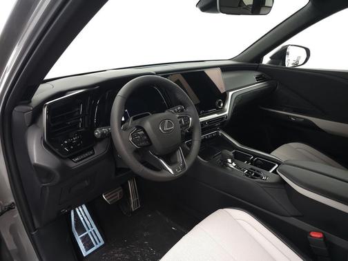 Incognito 2026 Lexus TX 500h F SPORT Premium