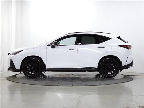 2025 Lexus NX 450h+ F SPORT Handling