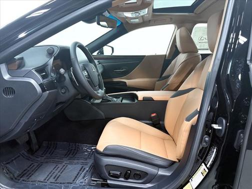 2025 Lexus ES 350 Base
