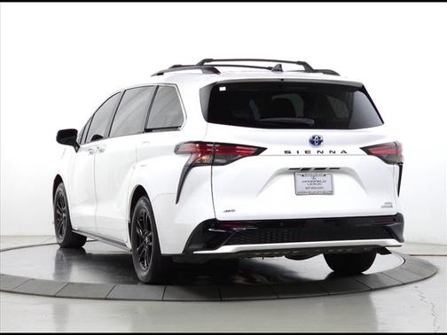 2024 Toyota Sienna XSE 7 Passenger