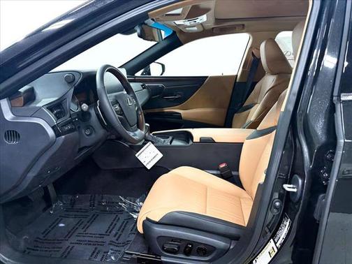 2025 Lexus ES 350 Ultra Luxury