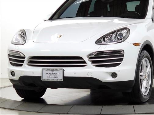 2014 Porsche Cayenne Platinum Edition