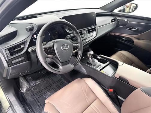 2025 Lexus ES 350 Luxury