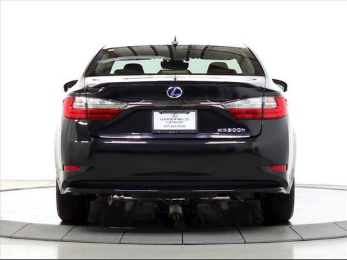 2016 Lexus ES 300h Base