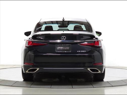 2022 Lexus ES 350 Base