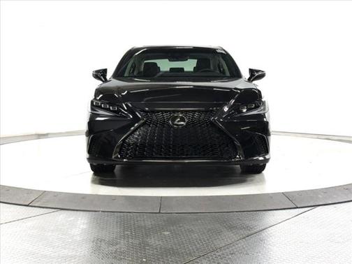 2025 Lexus ES 300h F SPORT Design