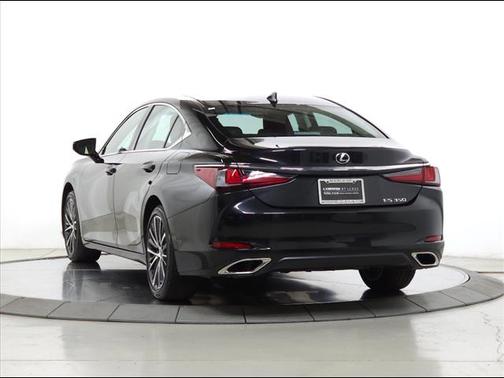 2022 Lexus ES 350 Base