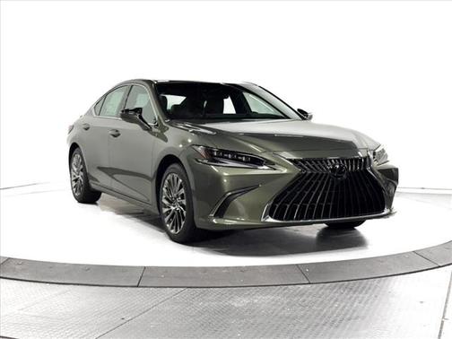 2025 Lexus ES 300h Ultra Luxury