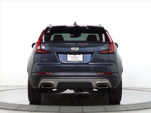 2021 Cadillac XT4 Premium Luxury