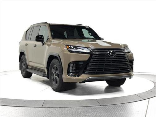 2025 Lexus LX 700h Overtrail