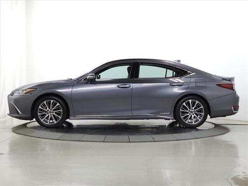 2020 Lexus ES 300h Base
