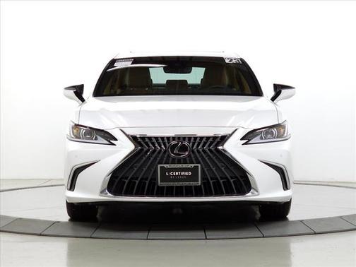2023 Lexus ES 300h Premium