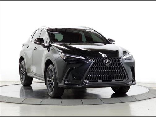 2024 Lexus NX 450h+ Luxury