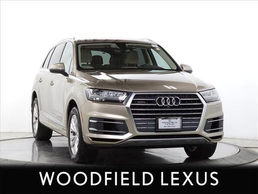2019 Audi Q7 55 Premium Plus